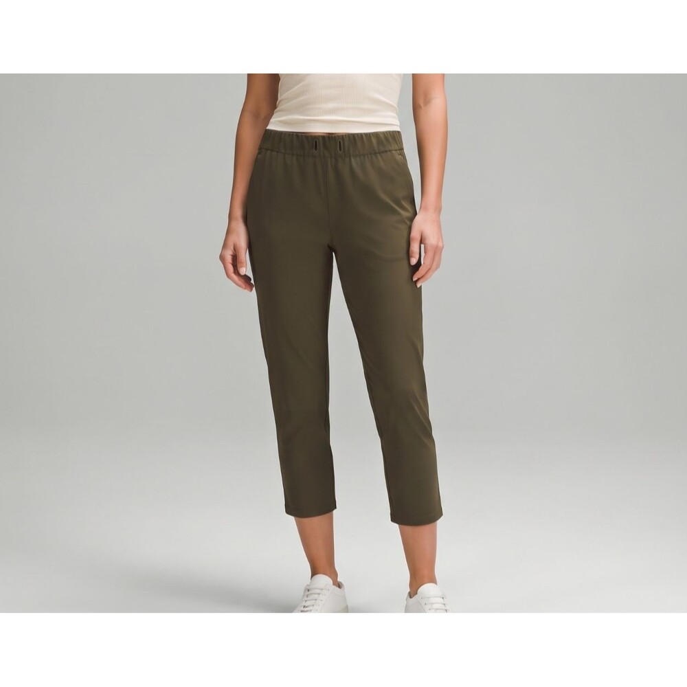 Lululemon Women’s On The Fly Capri Pants 10 Olive Greenish Brown Athleisure
